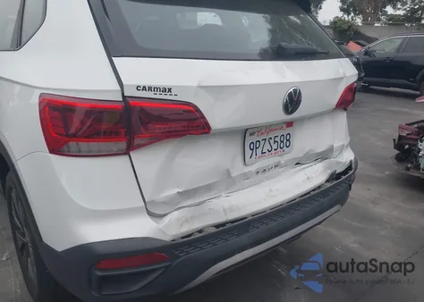 2022 Volkswagen Taos 1.5T S z USA, uszkodzony, nr VIN 3VVCX7B20NM066733